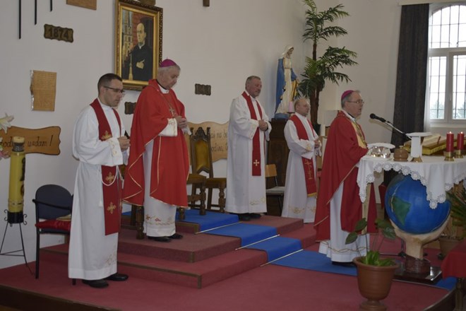 Biskup Bože Radoš predslavio svetu misu u kapeli bl. Alojzija Stepinca u Lepoglavi